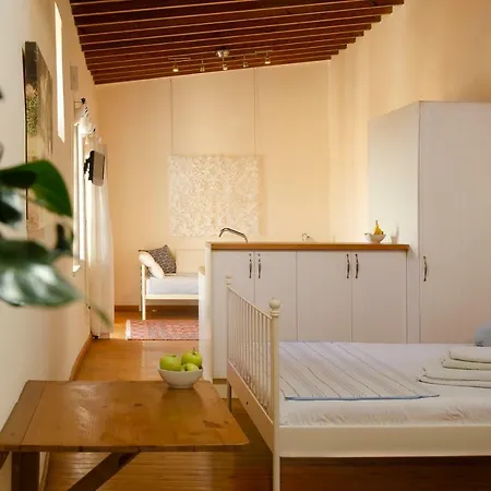 Dolphin And Apartmán *