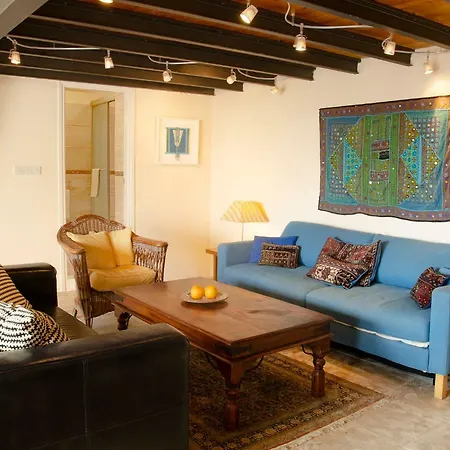 Apartment Dolphin And Studios Tochni