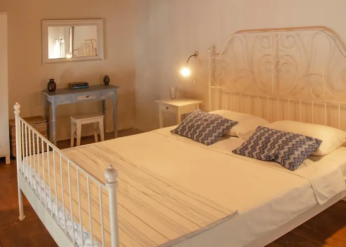 Dolphin And דירה